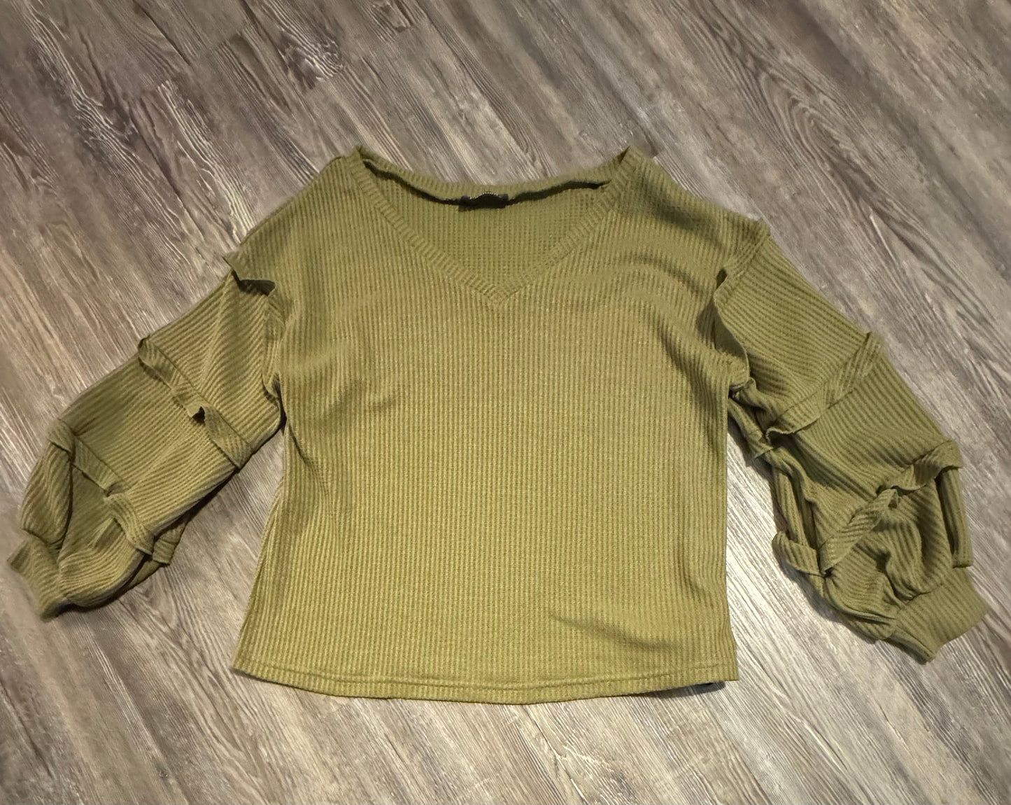 Top Long Sleeve By Fashion Bug  Size: M