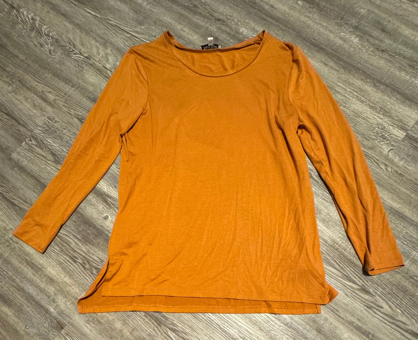 Top Long Sleeve By Clothes Mentor  Size: M