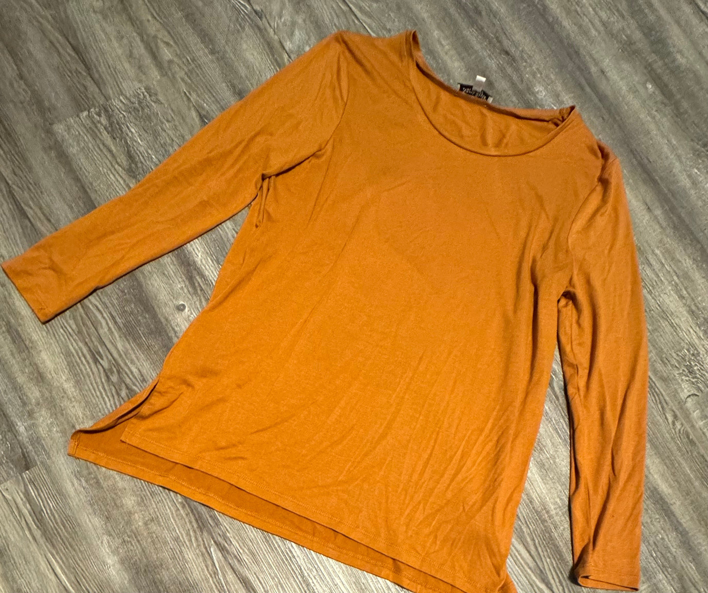 Top Long Sleeve By Clothes Mentor  Size: M