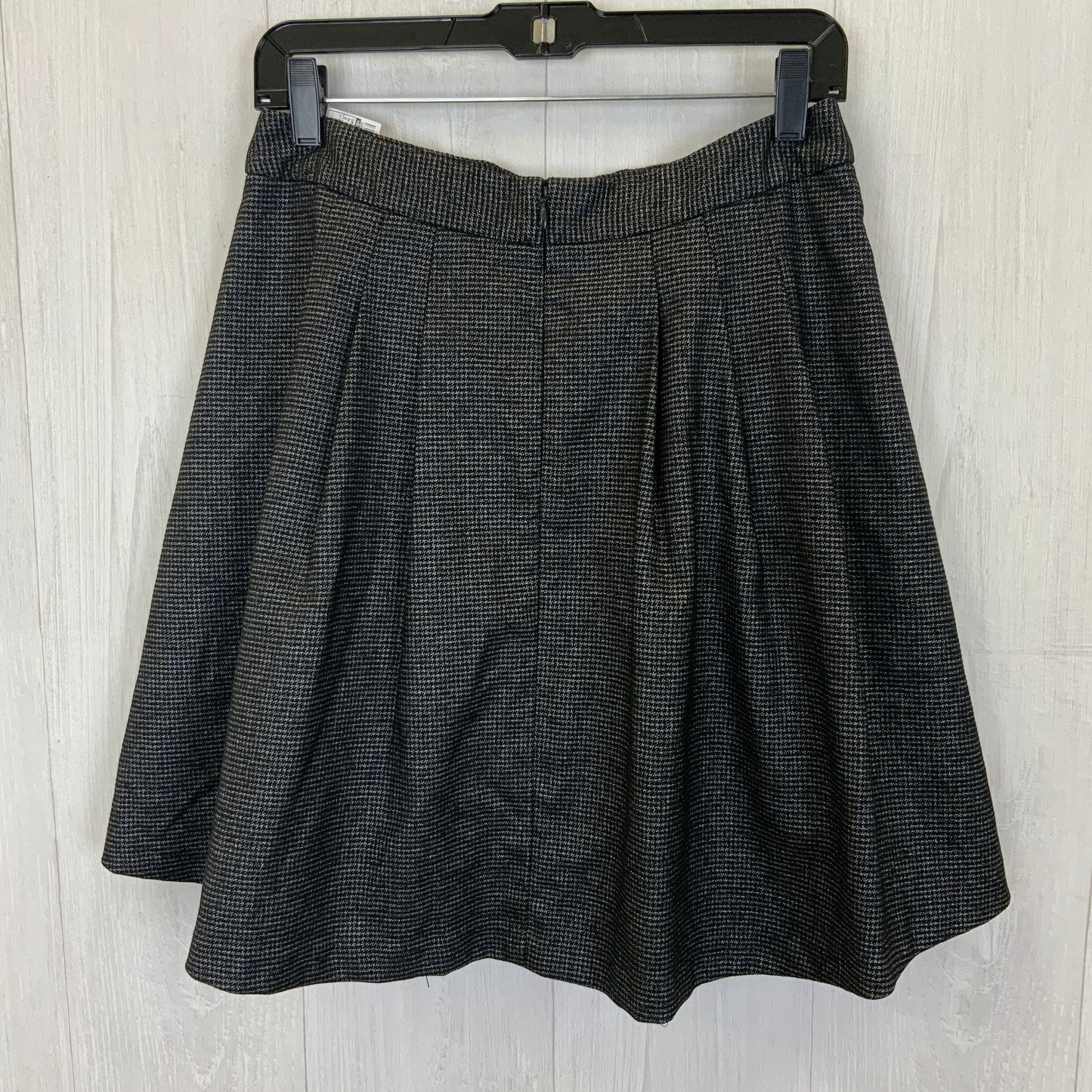 Skirt Mini & Short By Banana Republic O  Size: 8