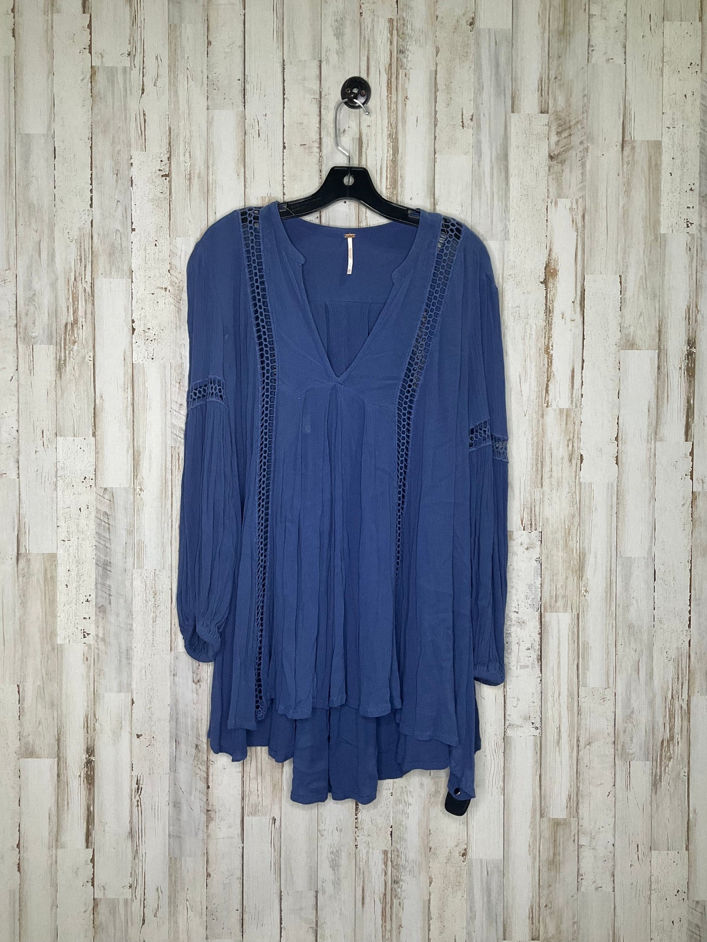 Top Long Sleeve By Free People  Size: Xs