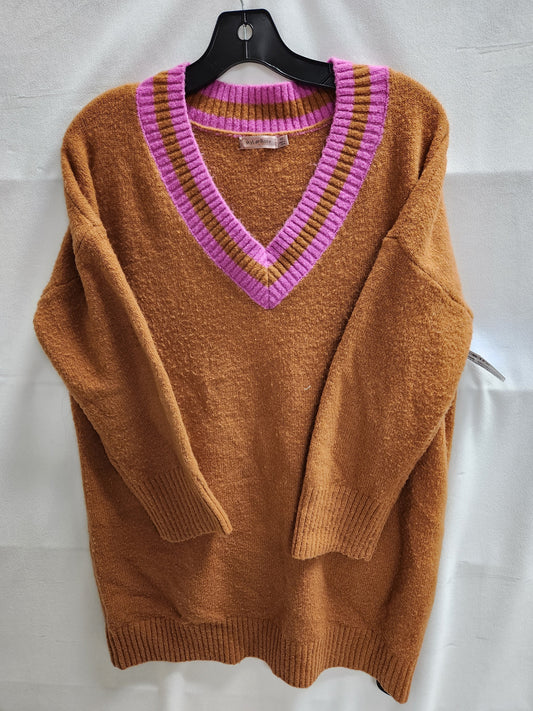 Sweater By Clothes Mentor  Size: Xs