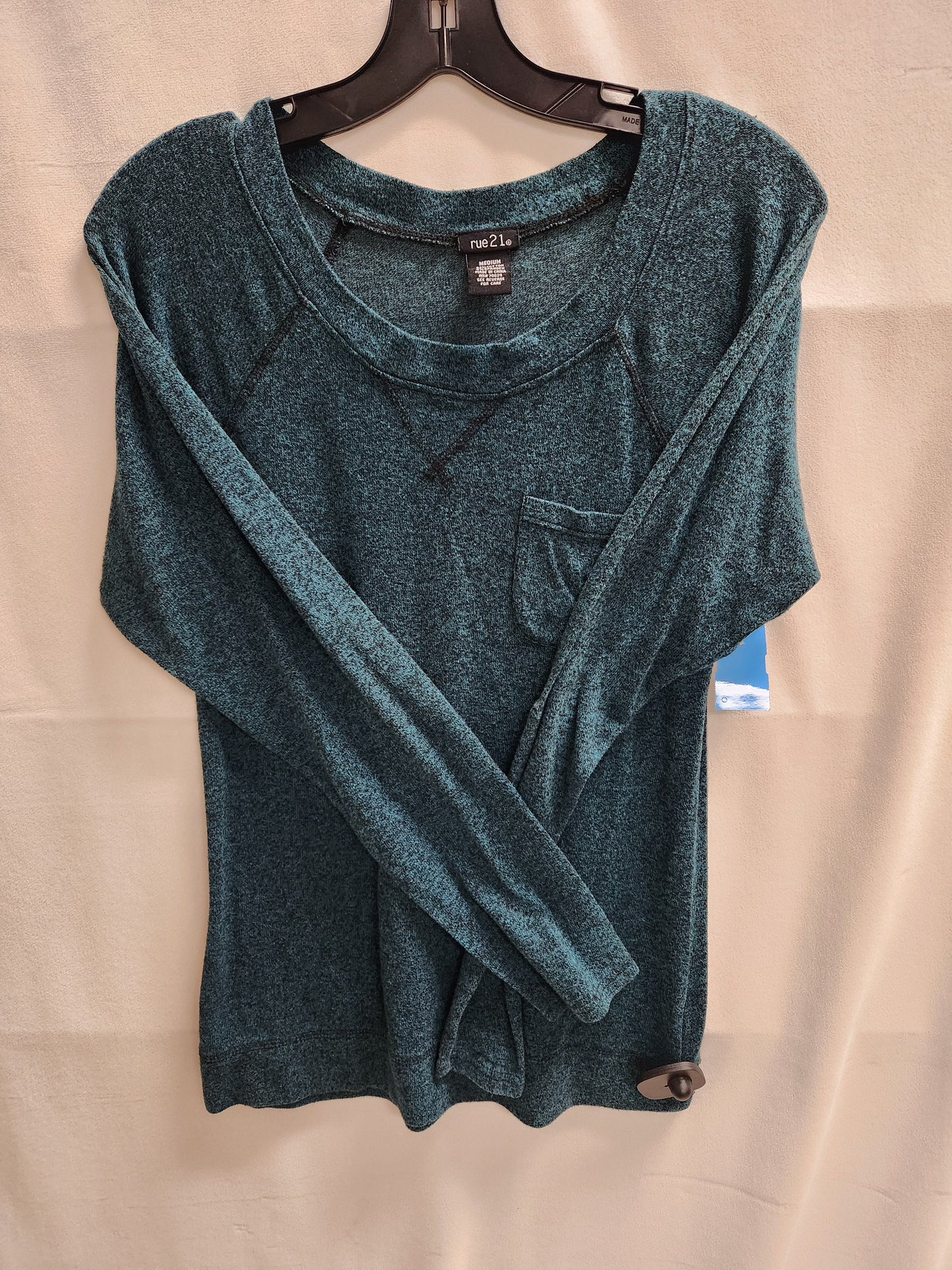 Top Long Sleeve By Rue 21  Size: M