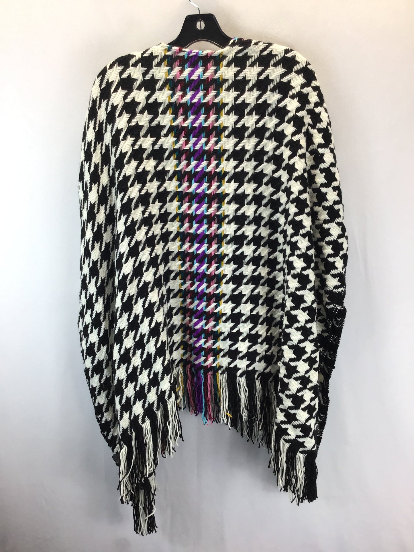 Shawl By Chicos  Size: Onesize