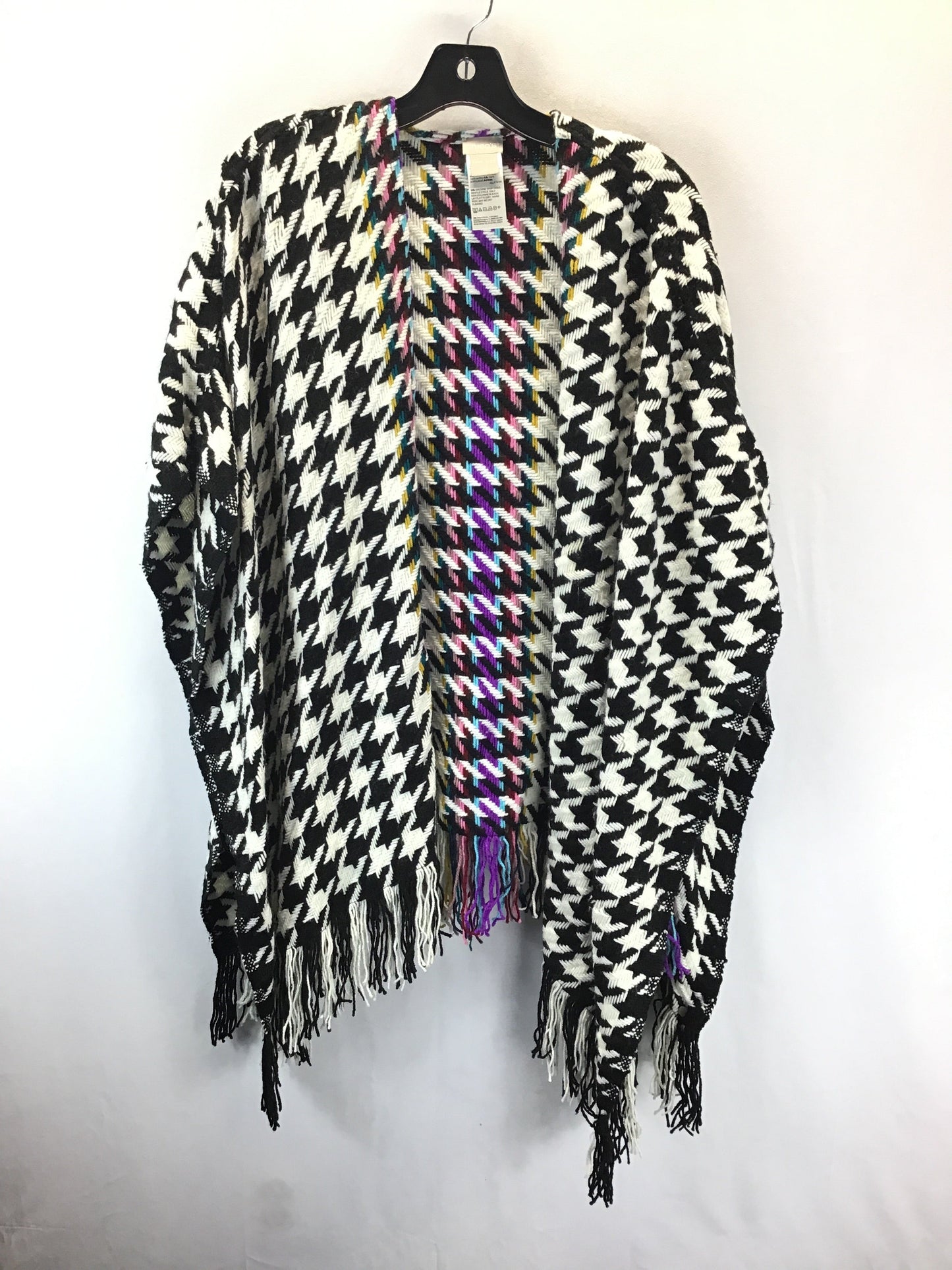 Shawl By Chicos  Size: Onesize