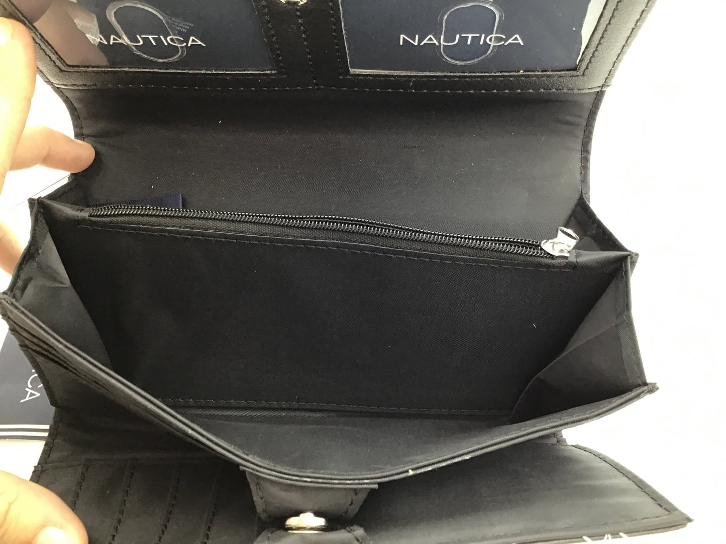 Wallet By Nautica  Size: Large