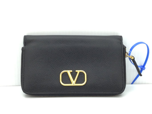 Wallet Luxury Designer By Valentino  Size: Medium