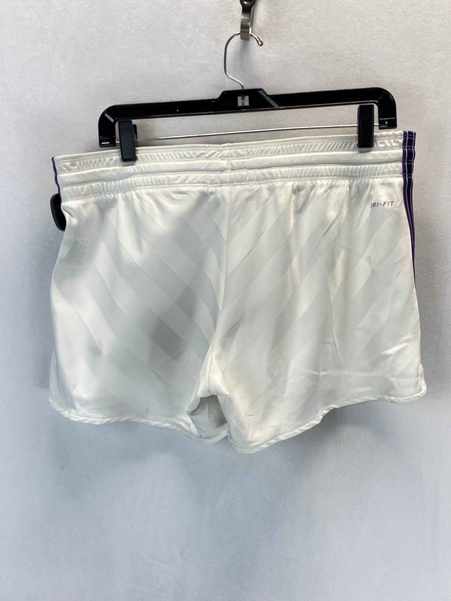 Athletic Shorts By Nike  Size: L