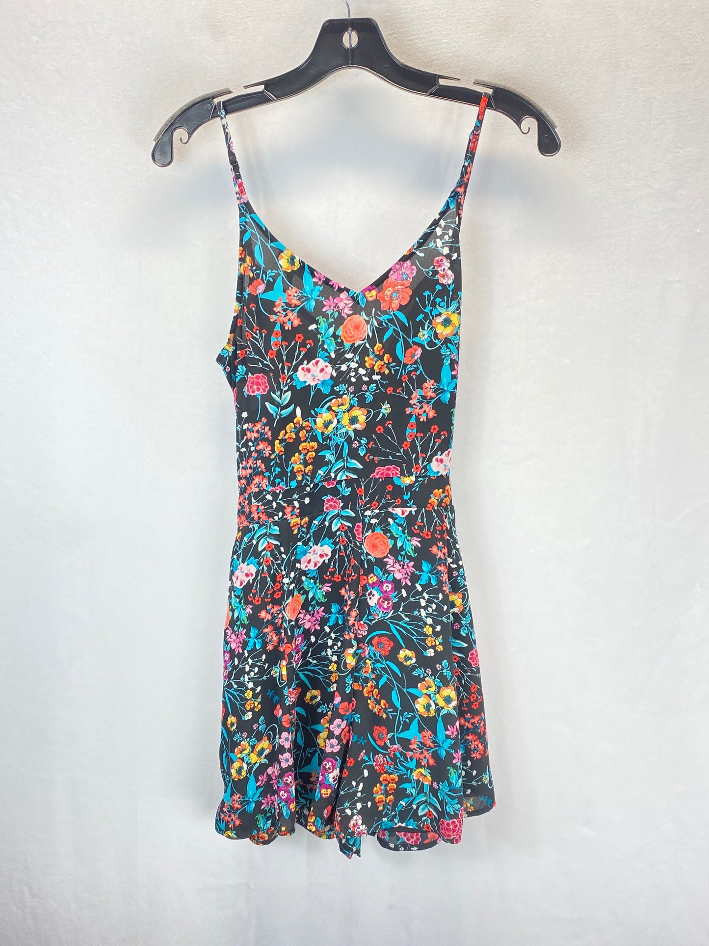 Dress Casual Short By Express  Size: 8