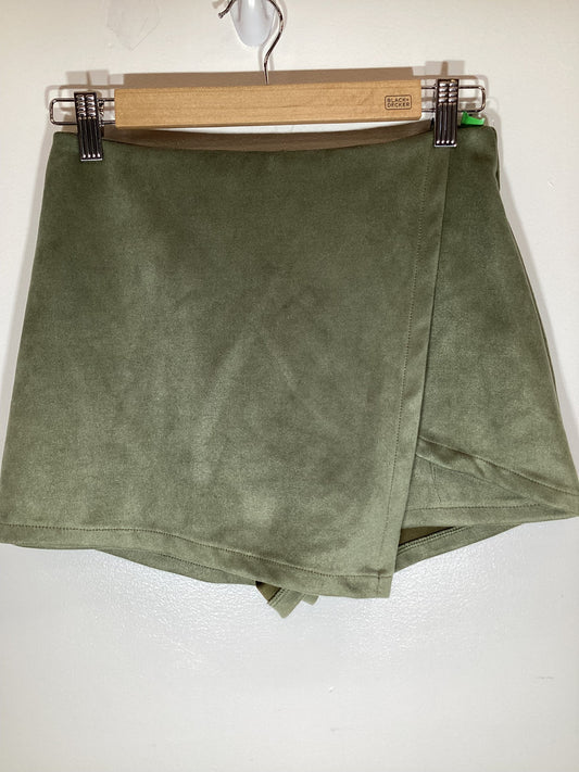 Skirt Mini & Short By Charlotte Russe  Size: S