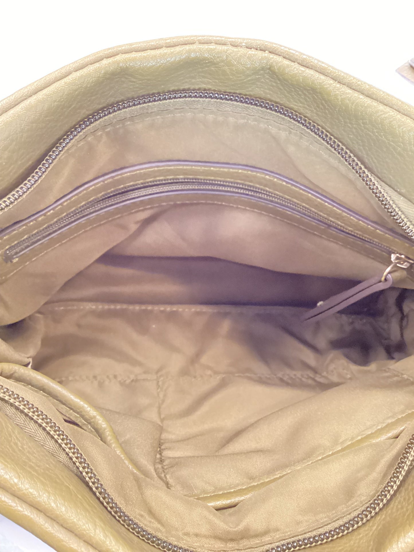 Handbag By Clothes Mentor  Size: Small