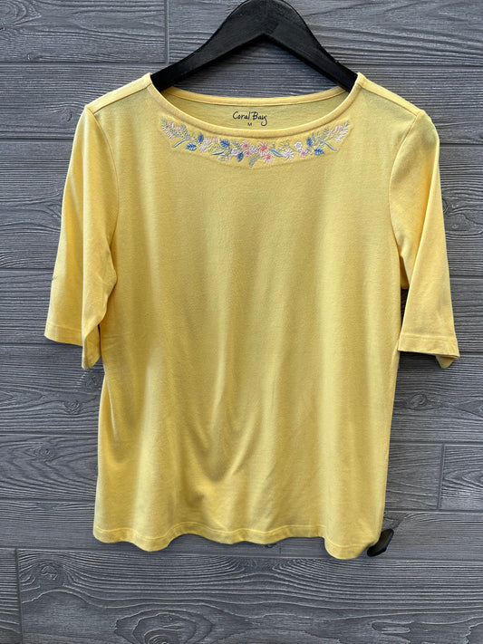 Top Short Sleeve By Coral Bay  Size: M