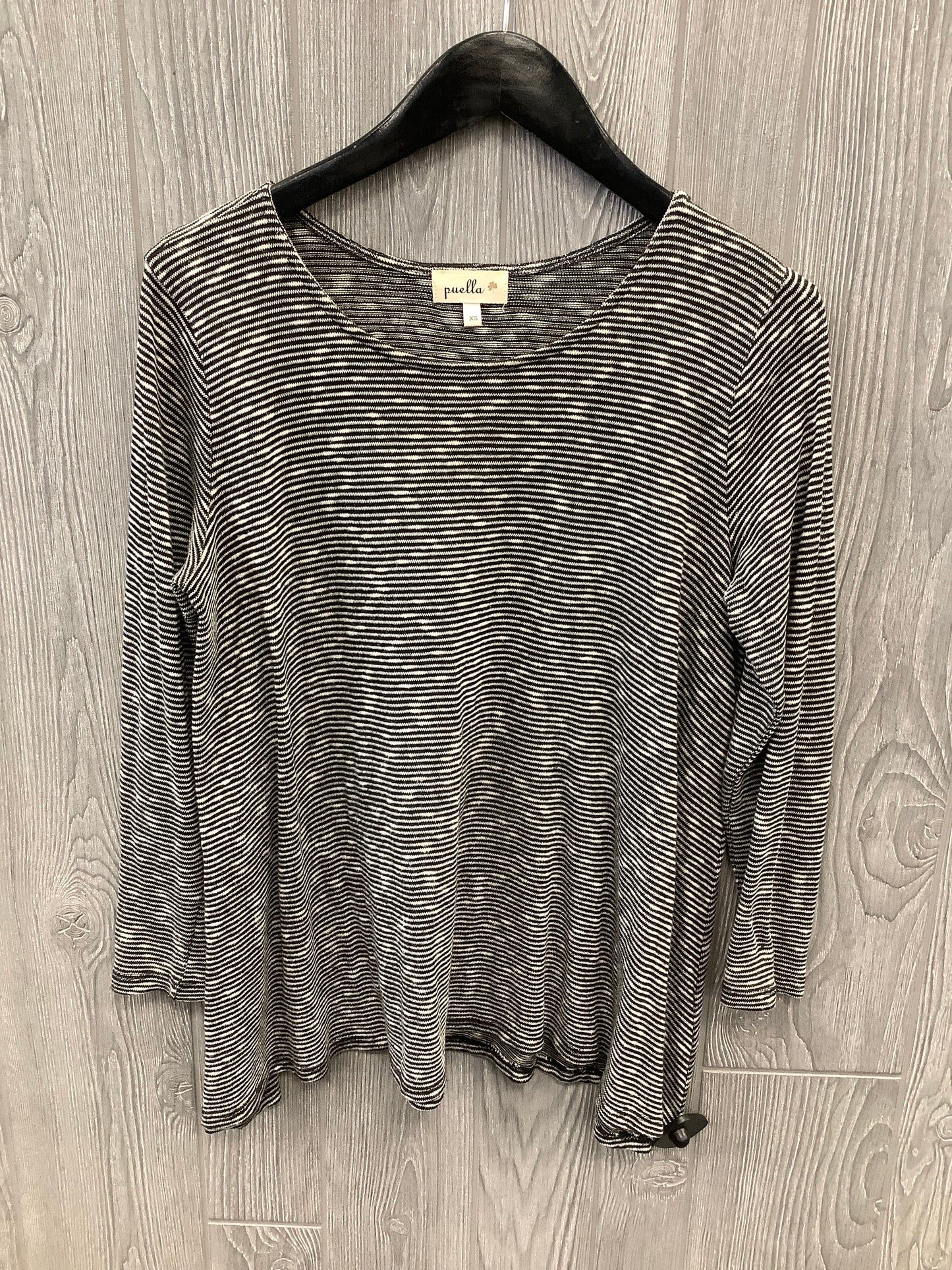 Top Long Sleeve By Clothes Mentor  Size: Xs