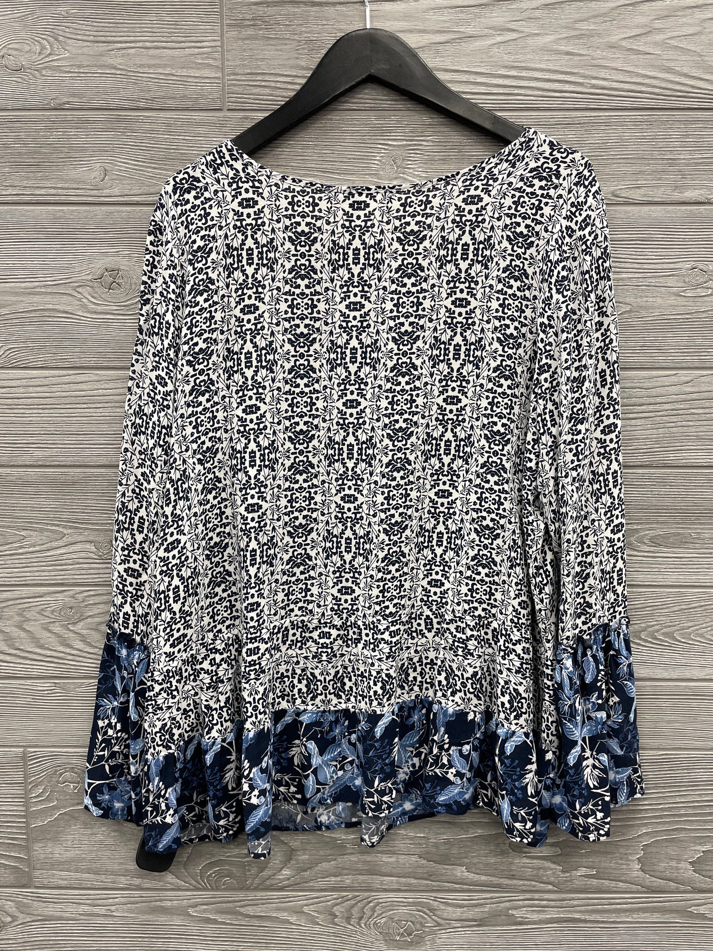 Top Long Sleeve By Christopher And Banks  Size: L