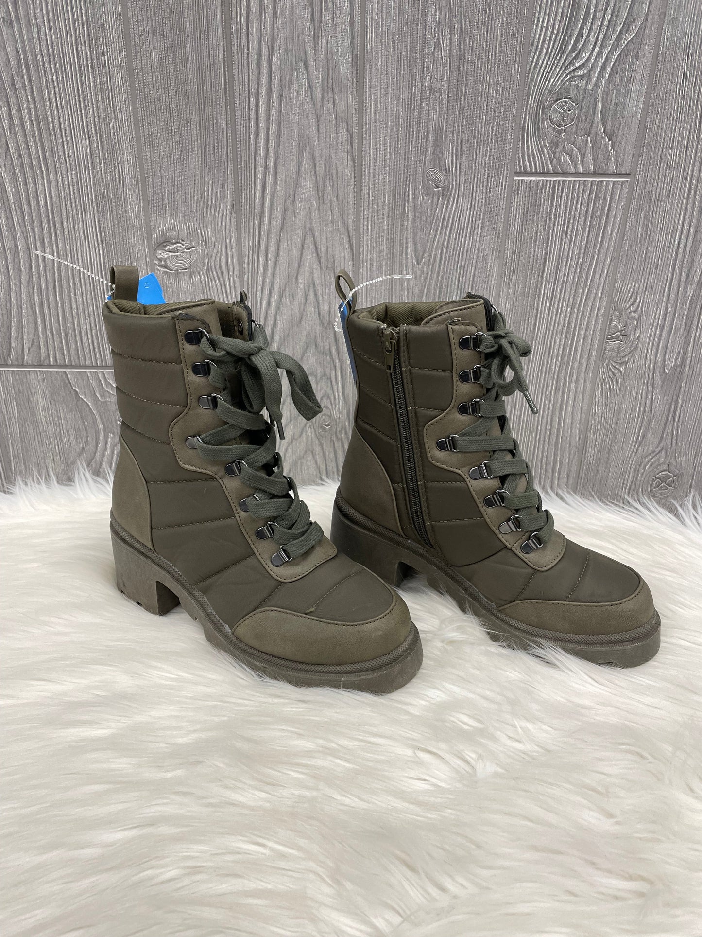 Boots Snow By Dolce Vita  Size: 7
