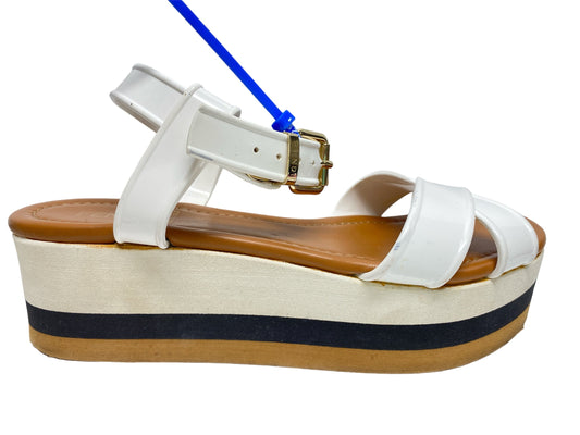 Sandals Luxury Designer By Fendi  Size: 6.5