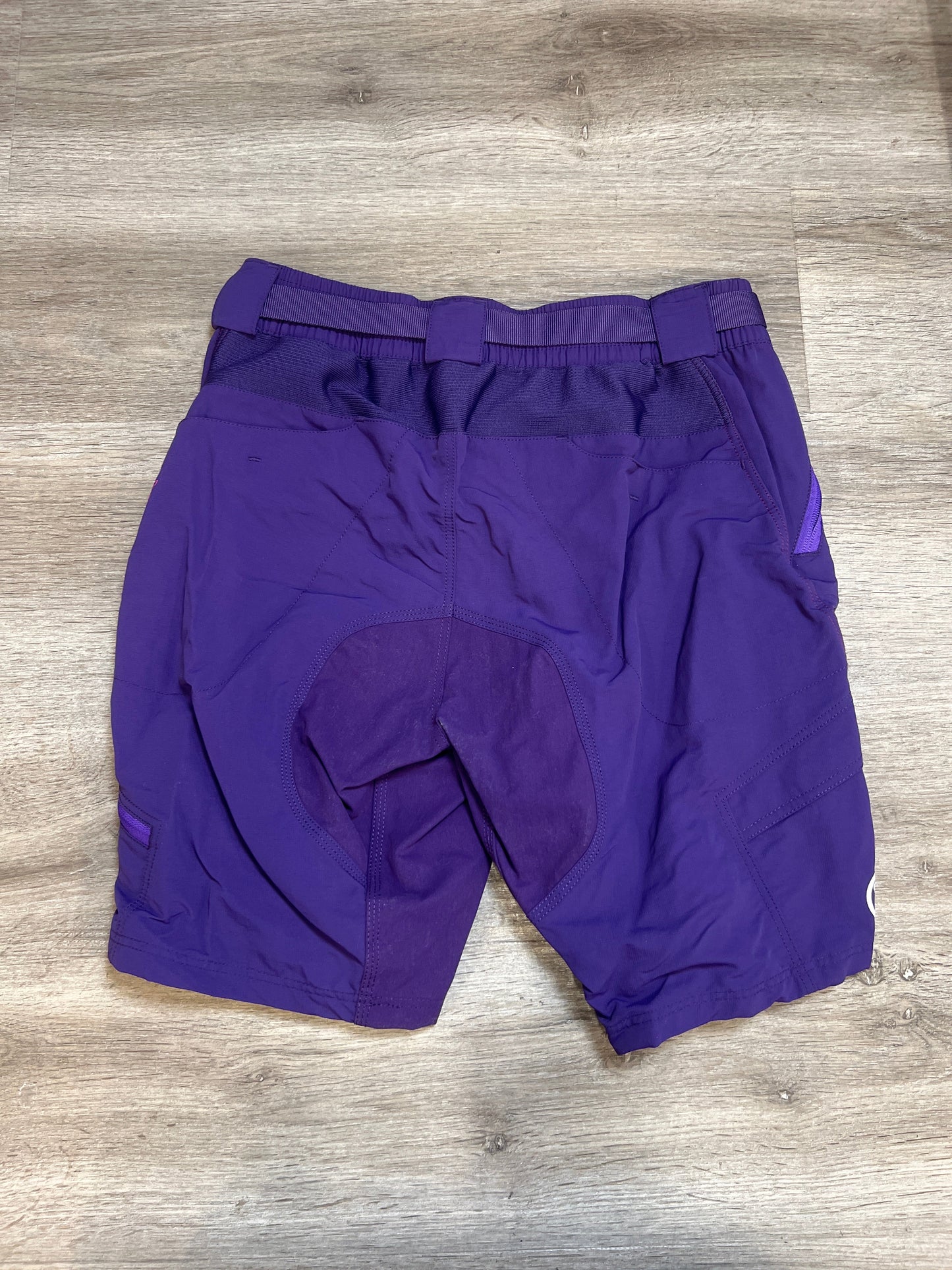 Shorts By Endura  Size: S
