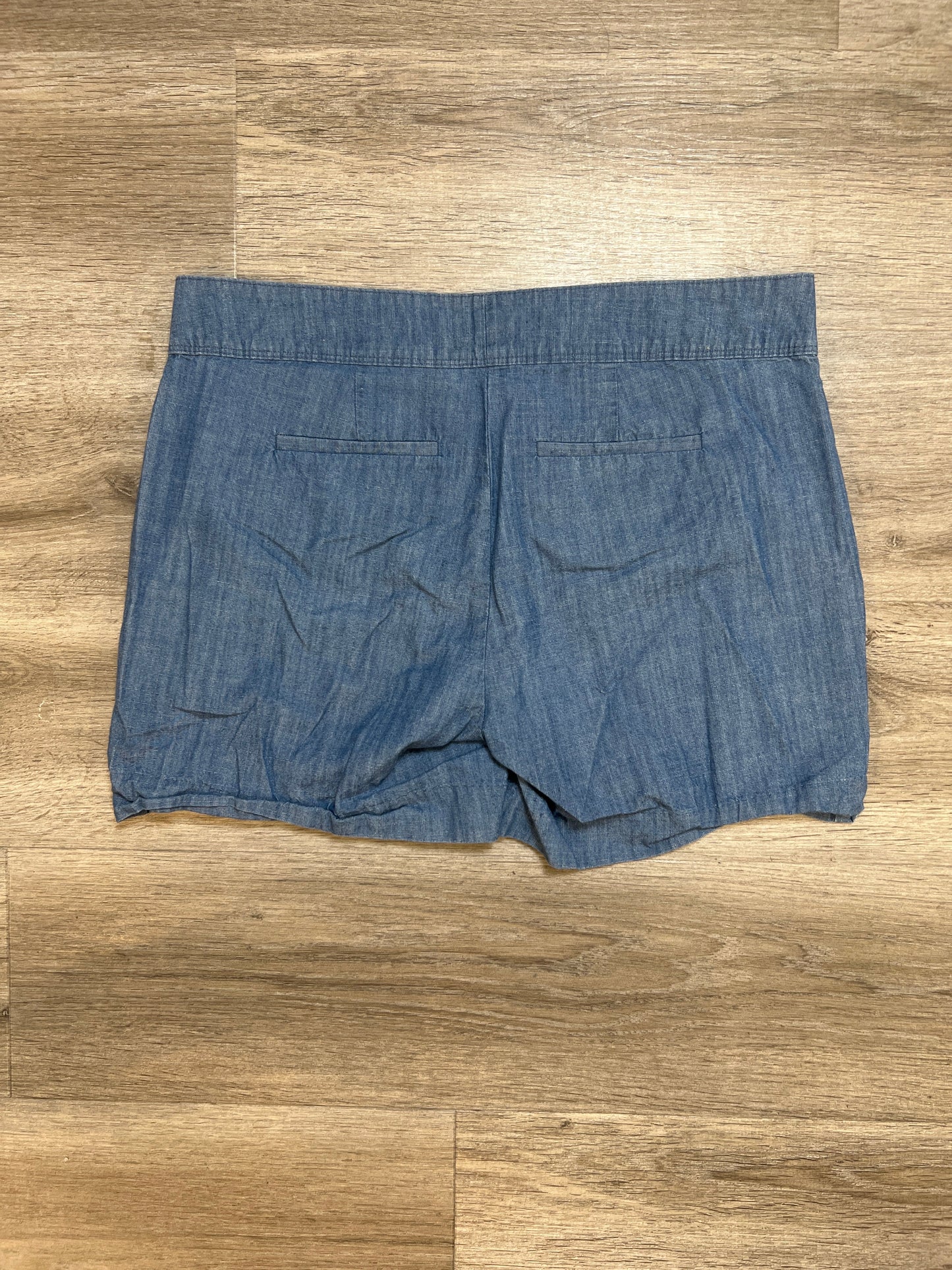 Shorts By Isaac Mizrahi  Size: S