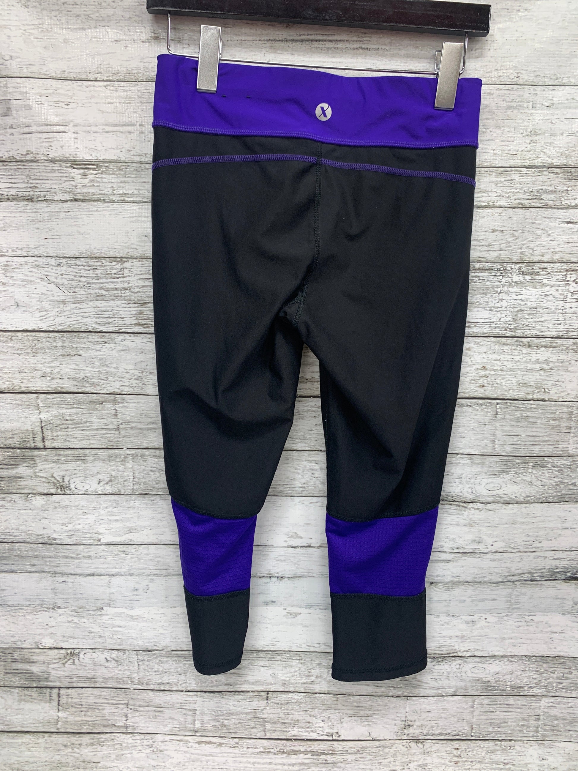 Xersion Medium Capri Workout Pants