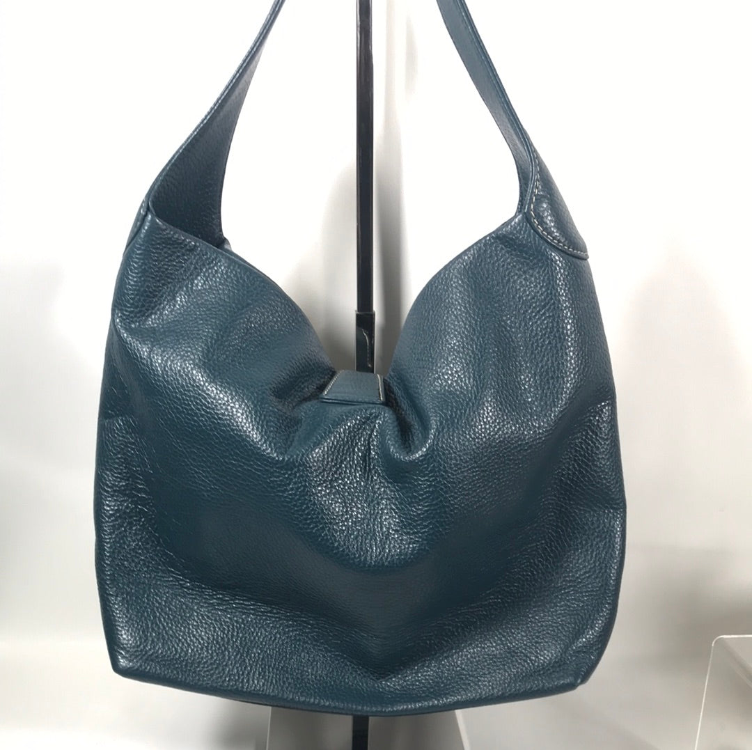 Handbag designer by Dooney and Bourke  Size: LARGE